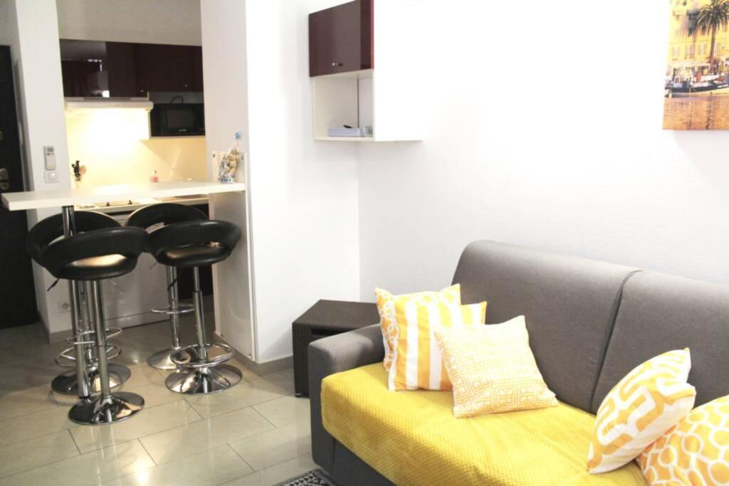 Appartement Cosyseaside Corsica Ajaccio Piscine Terrasse